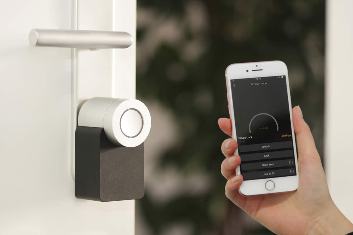 Why Locksmiths in Orlando are Recommending Smart Locks