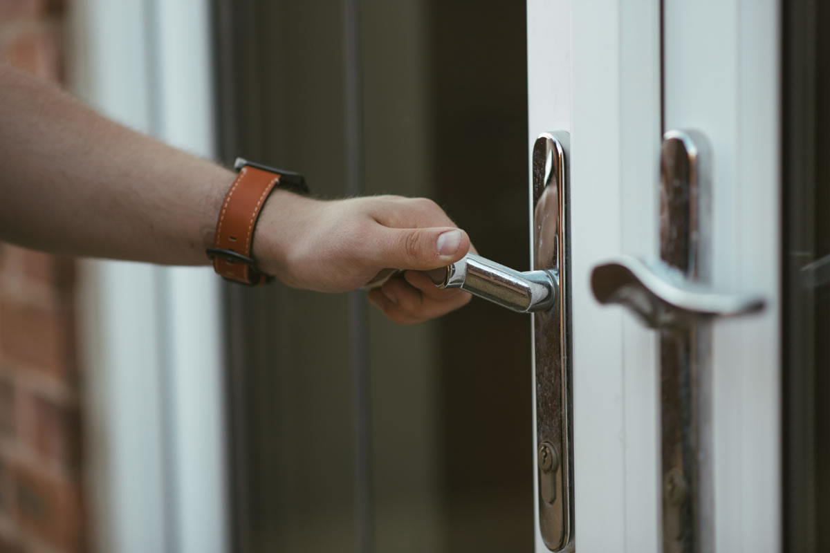 Four Tips for Changing Your Locks When You Move into a New Home