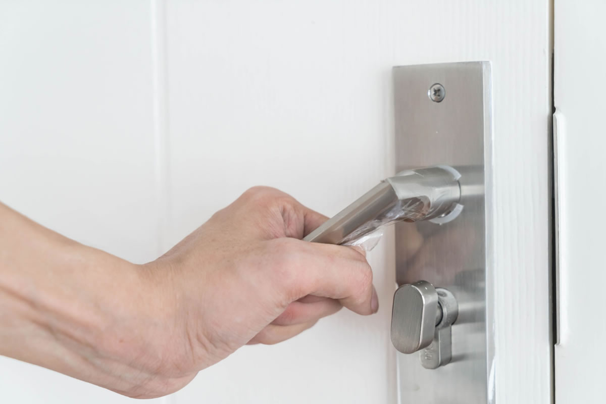 Six Reasons to Call a Locksmith