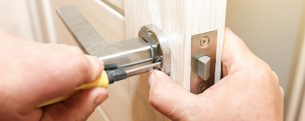 When to Call a Professional Locksmith in Orlando, FL